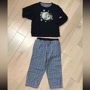 Bonpoint boys Kids Black Star Graphic Top & Blue Plaid Pajama Set